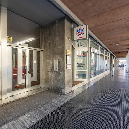 Lame Pro, By Short Holidays *