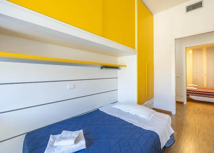 Lame Pro, By Short Holidays Bologna