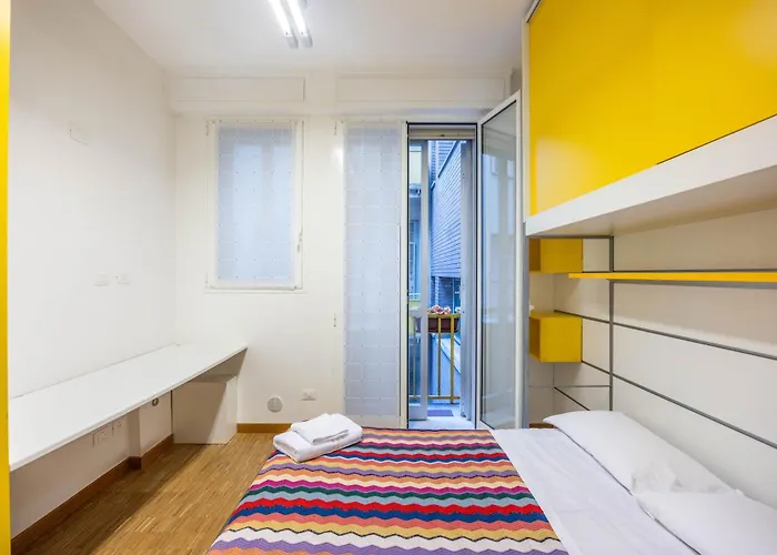 Lame Pro, By Short Holidays *