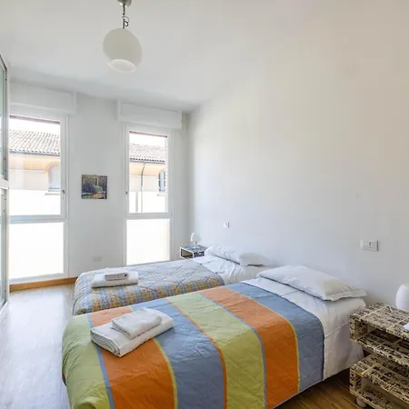 Lame Pro, By Short Holidays *