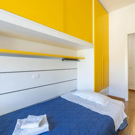 Lame Pro, By Short Holidays Bologna