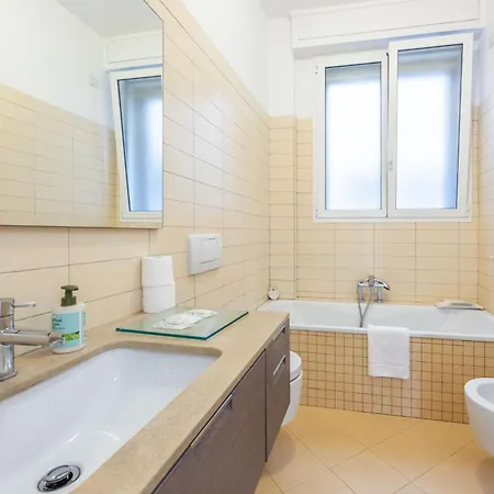 Lame Pro, By Short Holidays *